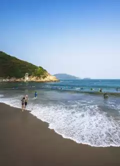 BIG WAVE BAY