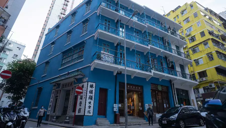 BLUE HOUSE