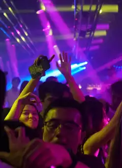 TOP NIGHTLIFE EXPERIENCE