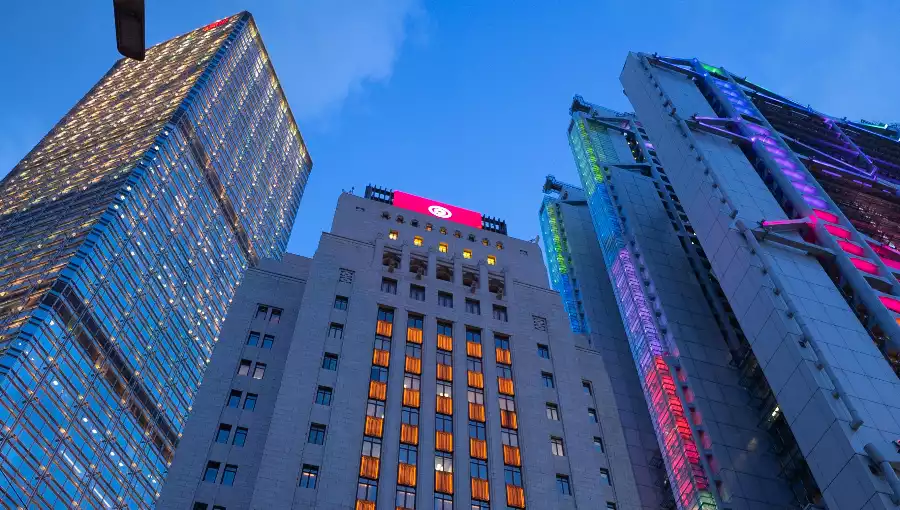 THE BANK OF CHINA BUILDING