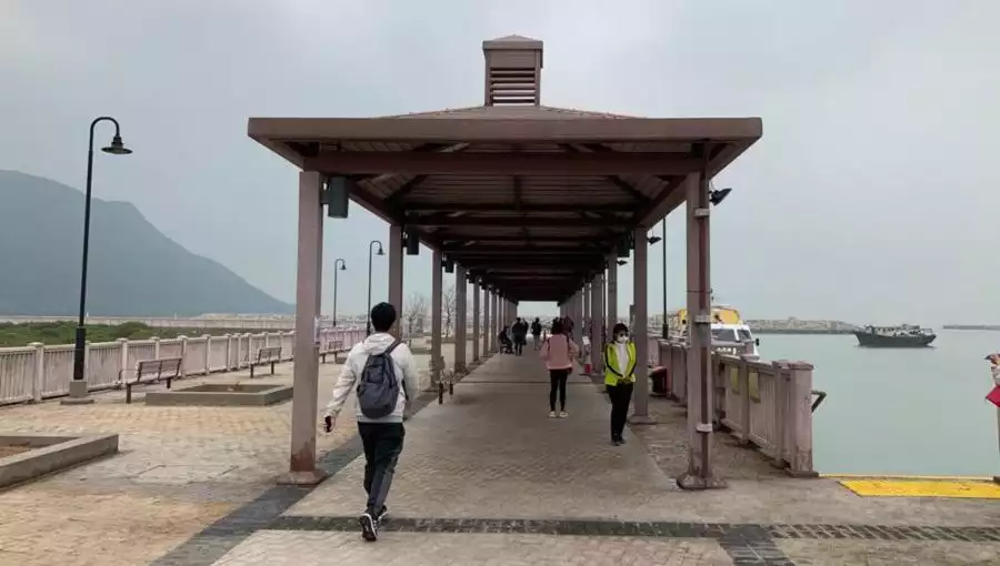 FERRY FROM TAI O TO TUNG CHUNG