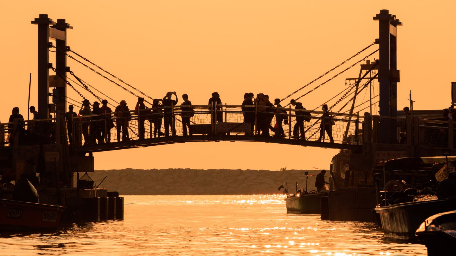 Sunset at Tai O - the beginning of your boat tour
