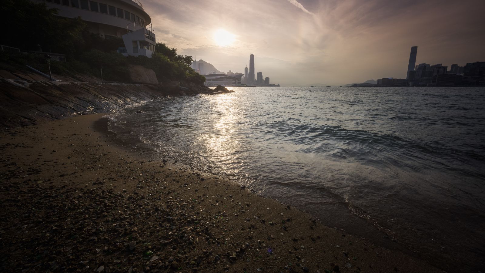 Canon EOS R5 with RF 14-35 F4L, F11 1/1000s ISO400 14mm Aperture Priority(Av) Ev-0.3